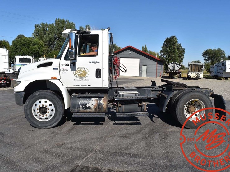 2009-international-durastar-truck-image-3