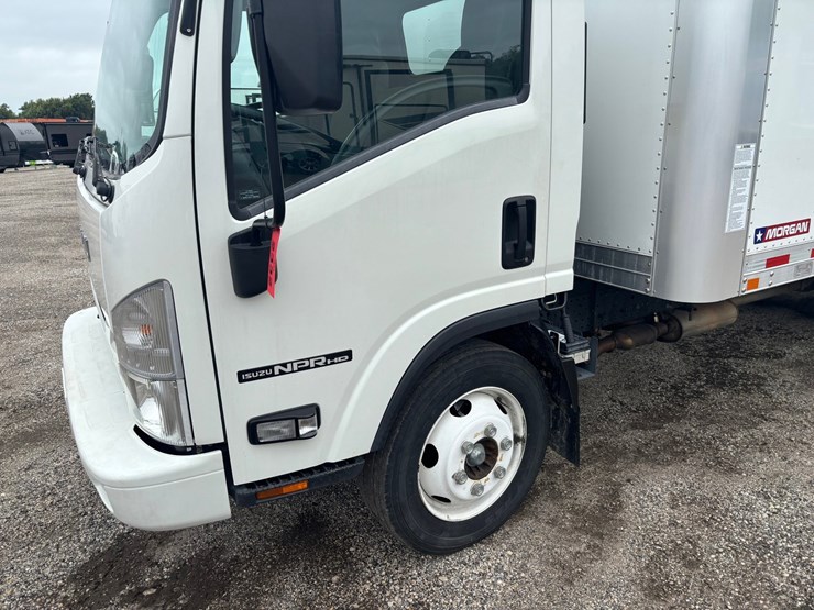 #2332-•-2021-isuzu-16'-box-truck-image-7