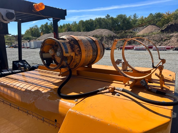 #5628-•-forklift-image-26