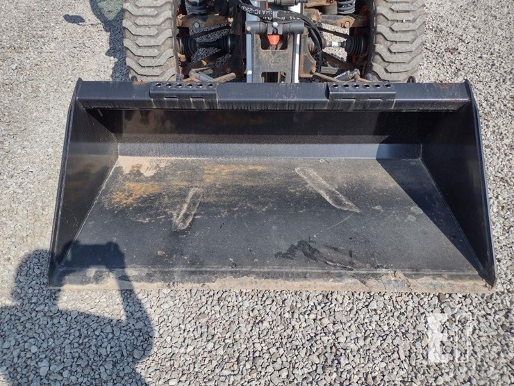2021-bobcat-toolcat-5600-image-24