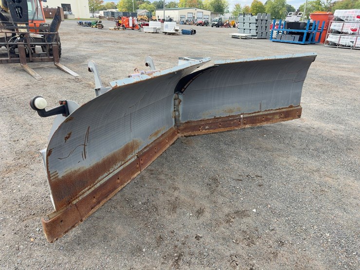 holms-14’-power-angle-v-plow-image-5