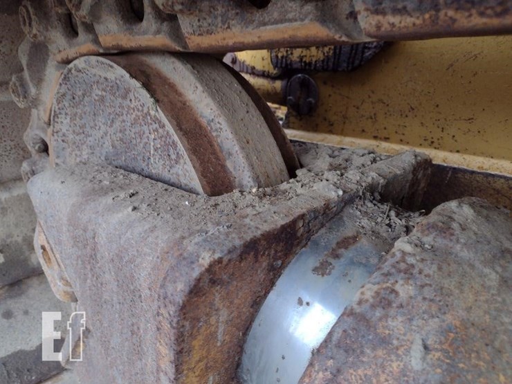 2006-caterpillar-d5n-lgp-image-15