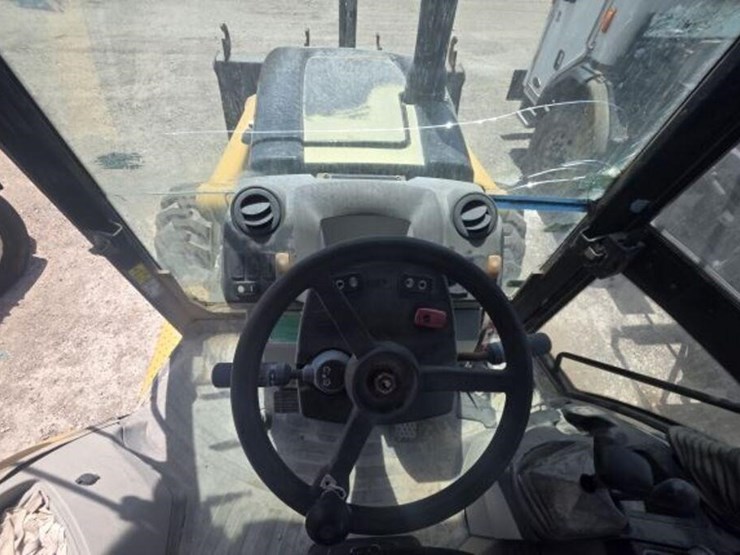 2008-caterpillar-450e-image-7