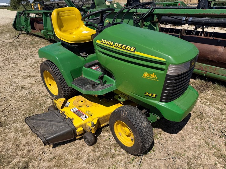 john-deere-345-image-1
