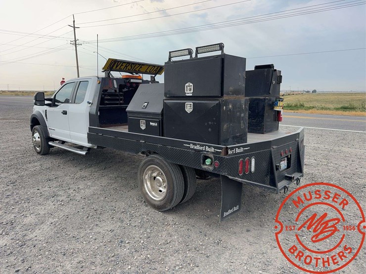 2017-ford-f550-image-3