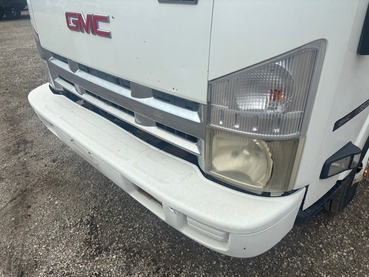 #2330-•-2008-gmc-16'-box-truck-image-13