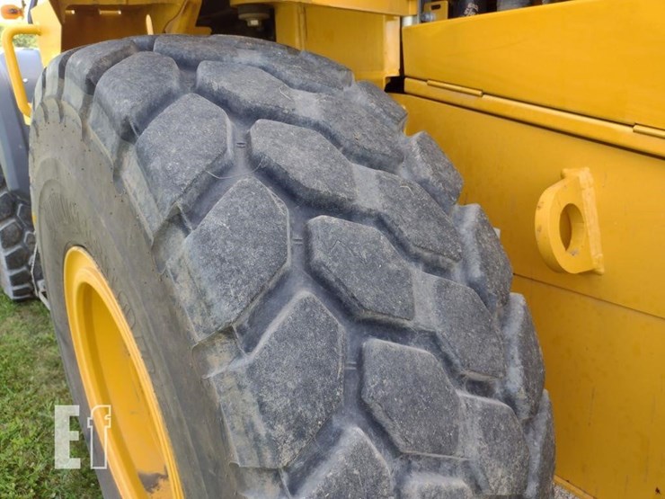 deere-544-p-tier-image-14