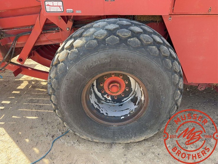 case-ih-8580-image-32