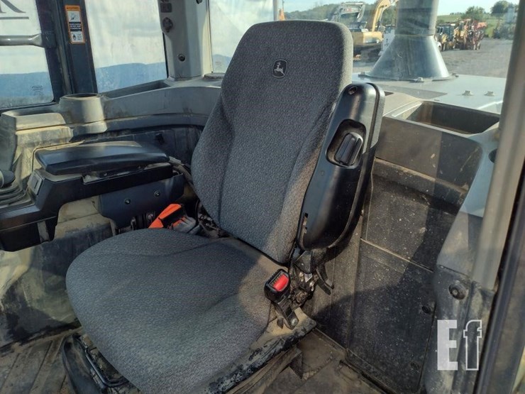 deere-544-p-tier-image-12