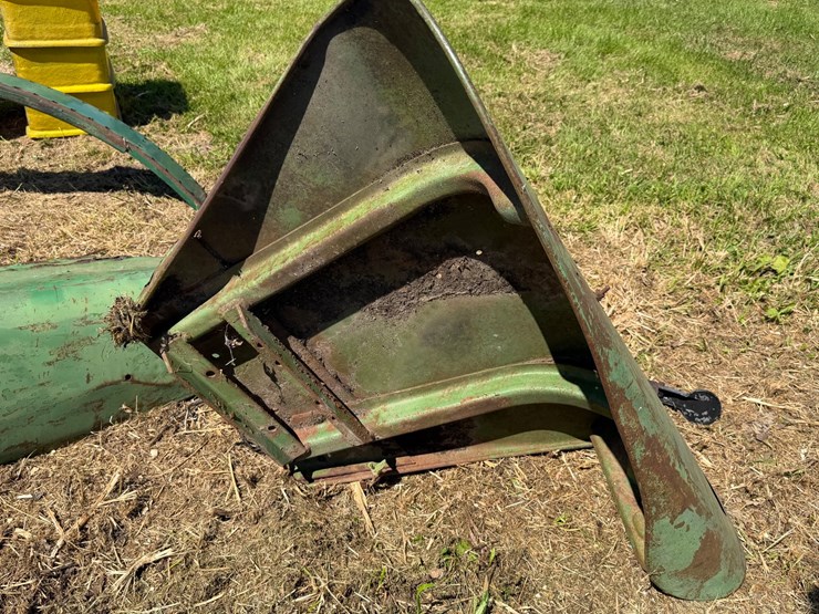 #2498-•-john-deere-fenders-&-muffler-image-5