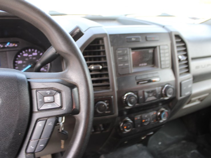 2019-ford-f350-image-8