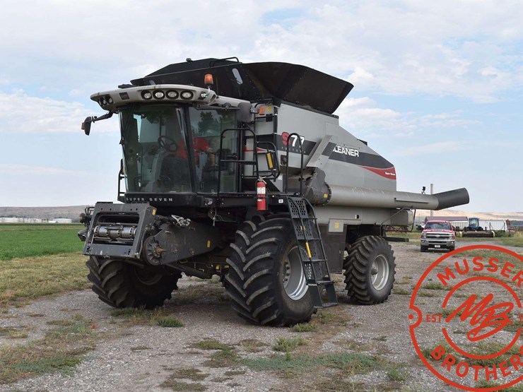2011-gleaner-s77-image-2