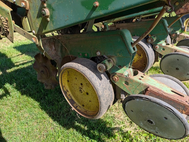 john-deere-7000-image-16