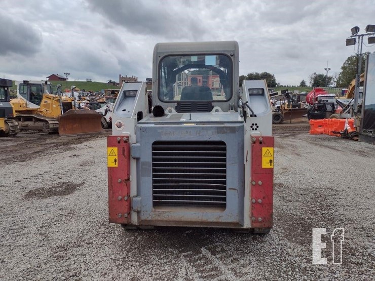 2019-takeuchi-tl8-image-4