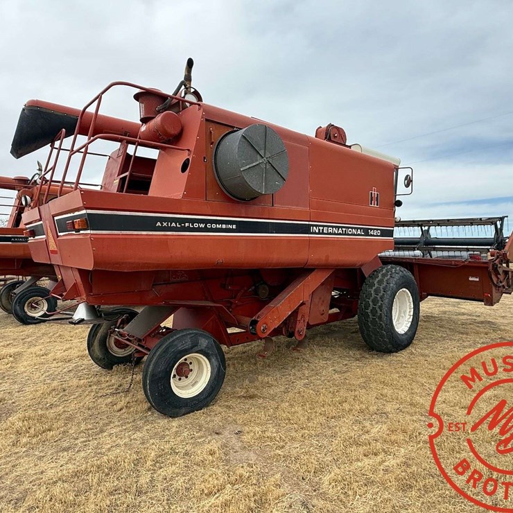 INTERNATIONAL 1420