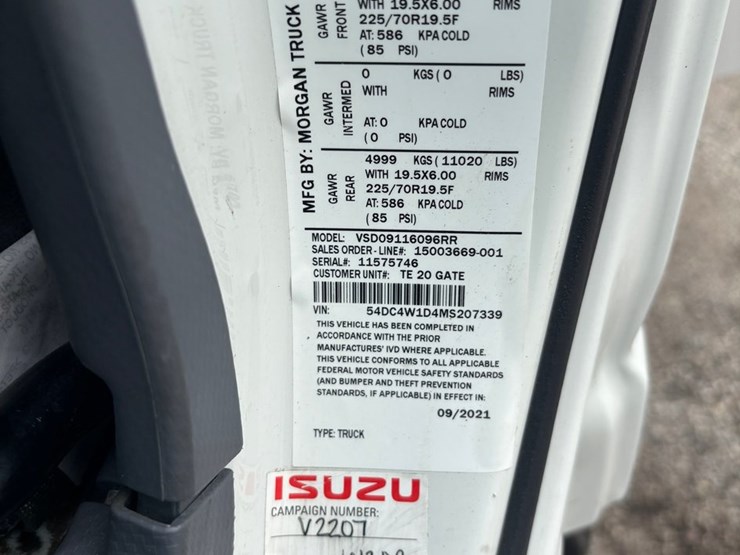 #2332-•-2021-isuzu-16'-box-truck-image-100