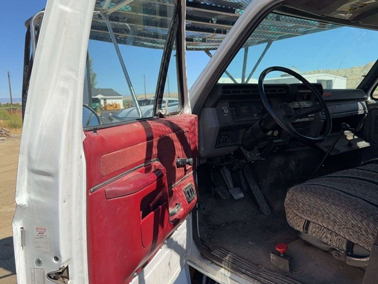 1999-ford-f800-image-34