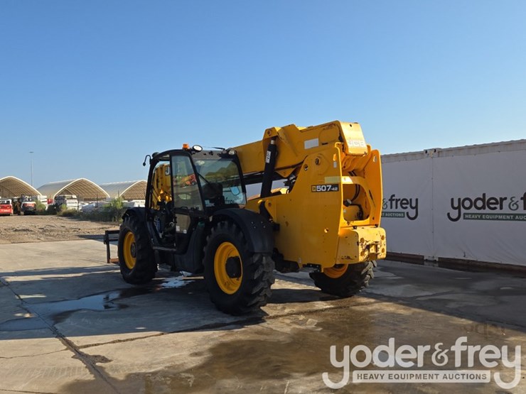 2017-jcb-507-42-image-3