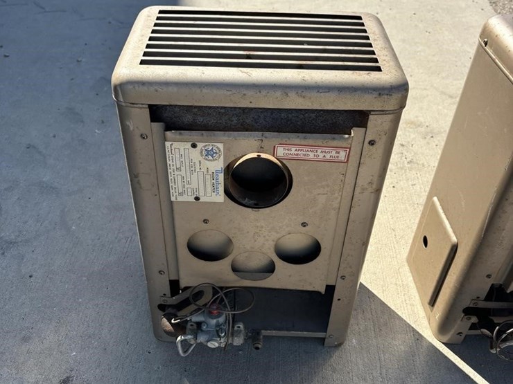 (2)-fish-house-propane-heaters-image-1