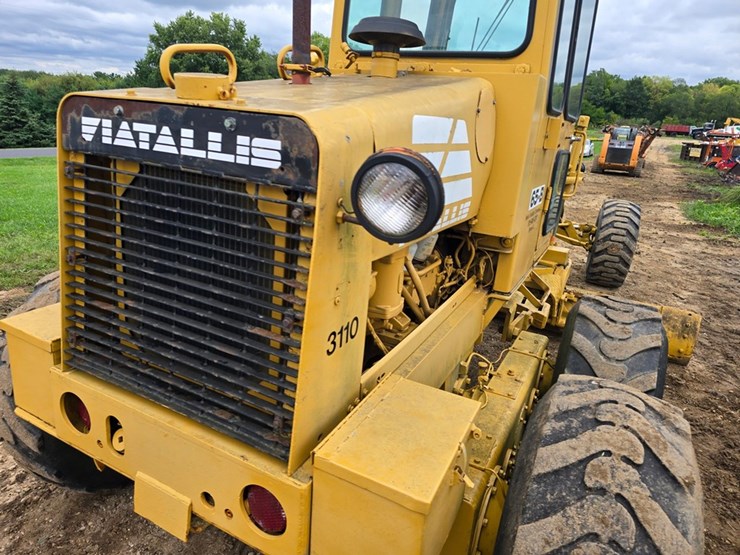 #2053-•-fiat-65-b-motor-grader-image-25