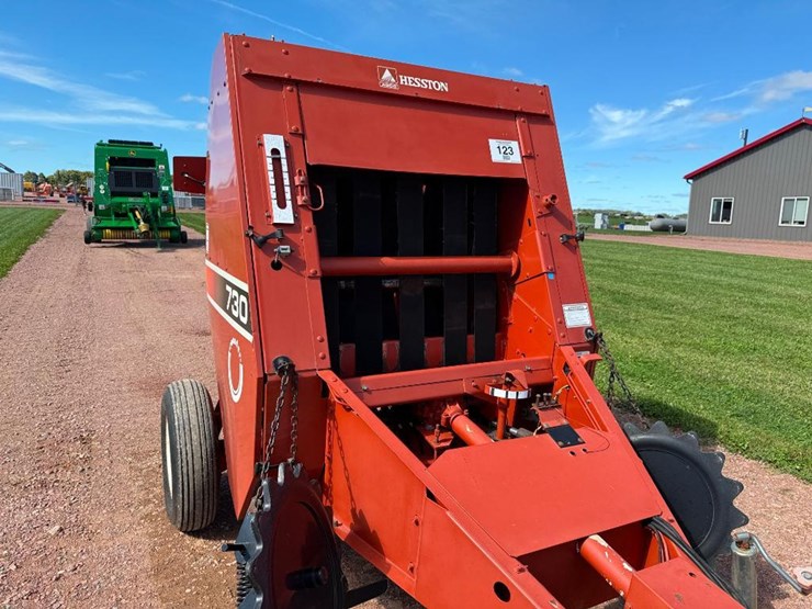 hesston-730-image-13