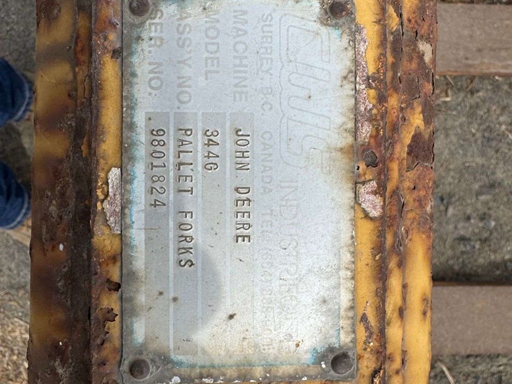 john-deere-344-image-7