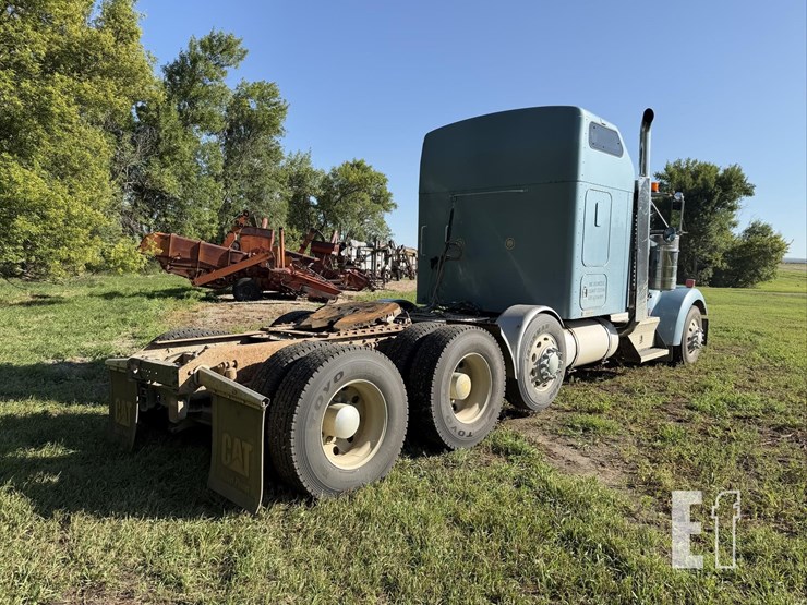2006-kenworth-w900-image-5