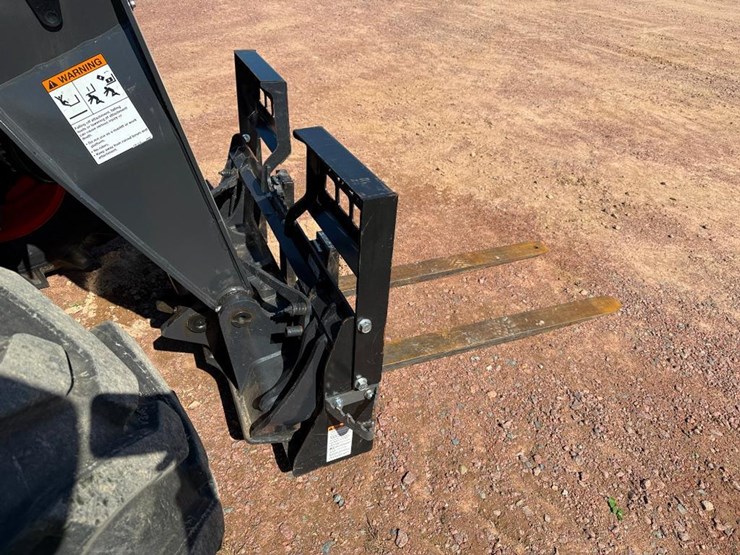 2021-bobcat-tl619-image-26