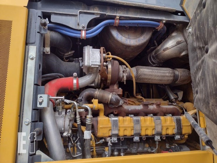 2018-deere-524kii-image-33