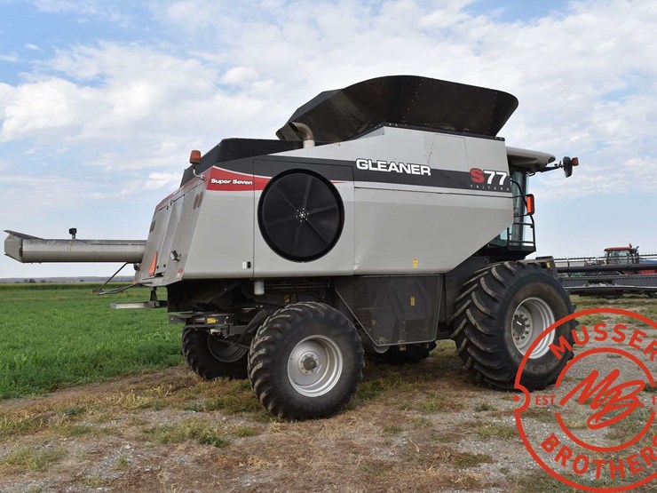 2011-gleaner-s77-image-9
