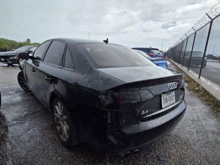 10-audi-4d-waubfafl7an011304-s.t.-image-4