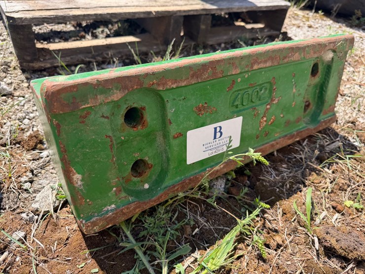 #2515-•-john-deere-cast-iron-front-weight-block-image-3
