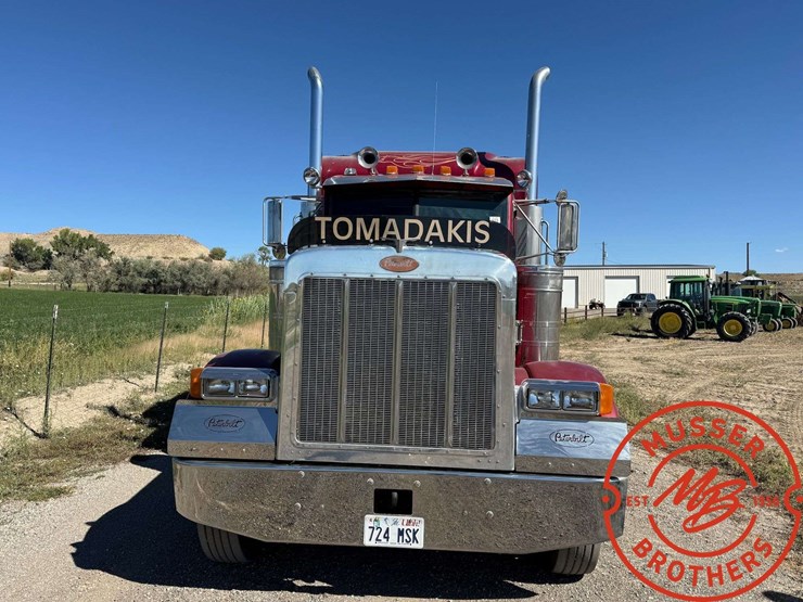 1993-peterbilt-379-image-8