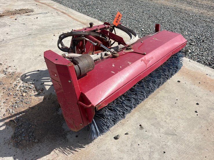 #5579-•-ventrac-kj520-sweeper-attachment-image-3