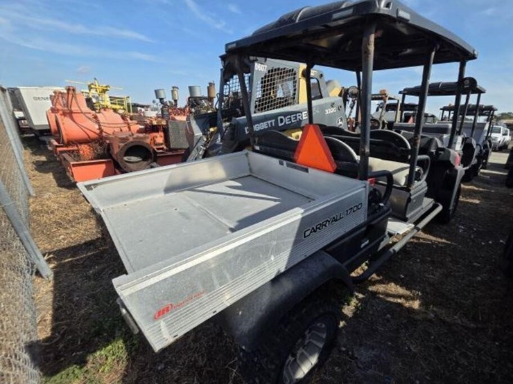 2023-club-car-carryall-1700-image-2