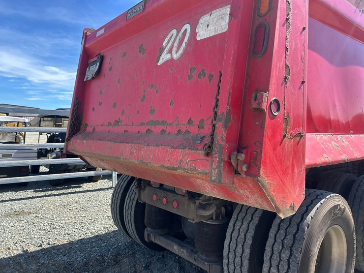 2020-international-hv613-image-20