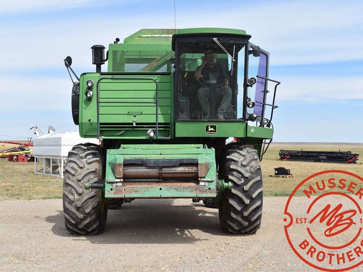 john-deere-7220-image-10
