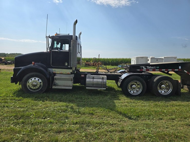 1996-kenworth-t800b-image-3