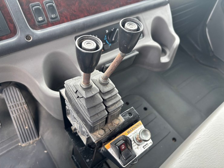 #2334-•-2021-freightliner-ftl280-roll-off-truck-image-39