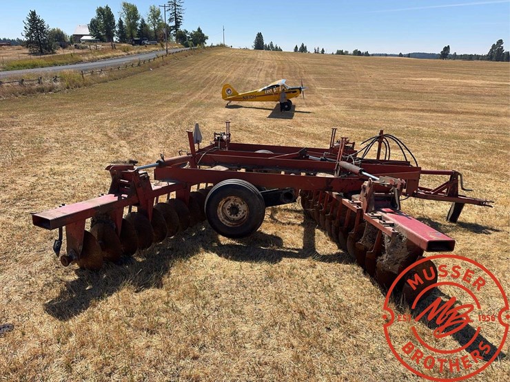 case-ih-485-image-2
