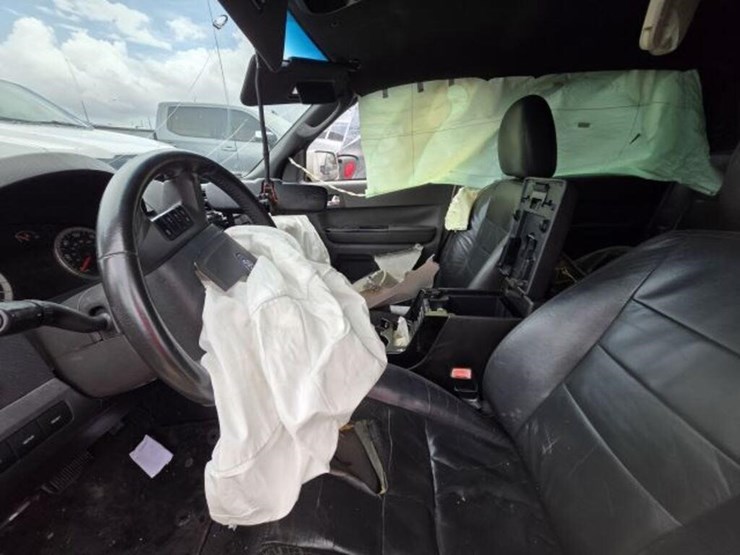12-ford-ll-1fmcu0eg6ckb77969-image-5