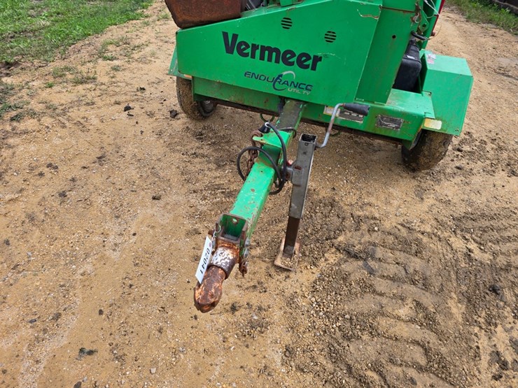 2015-vermeer-bc700xl-image-8
