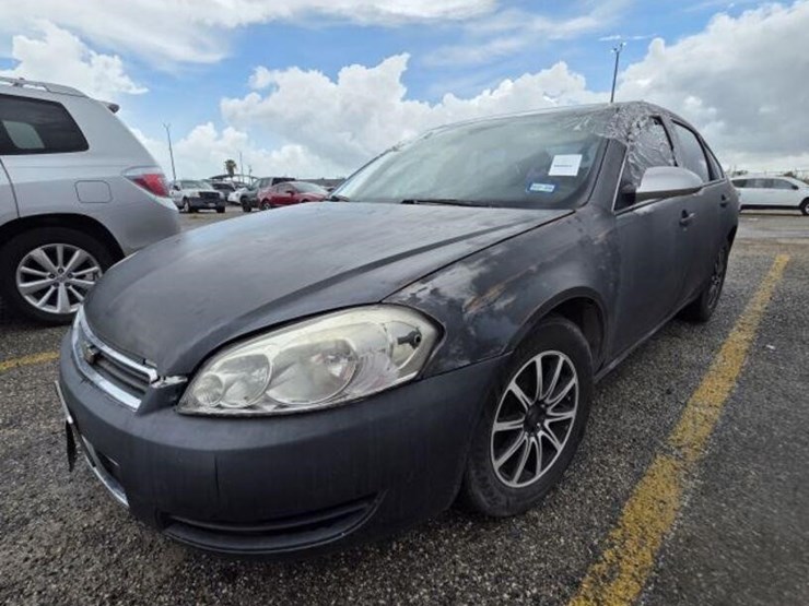 08-chev-4d-2g1wb58k481265827-s.t.-image-1