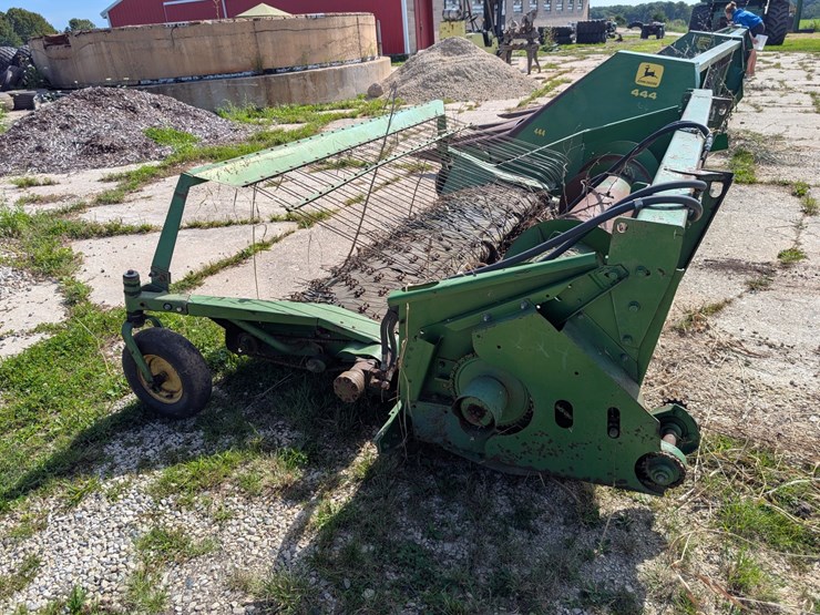 john-deere-8-image-10