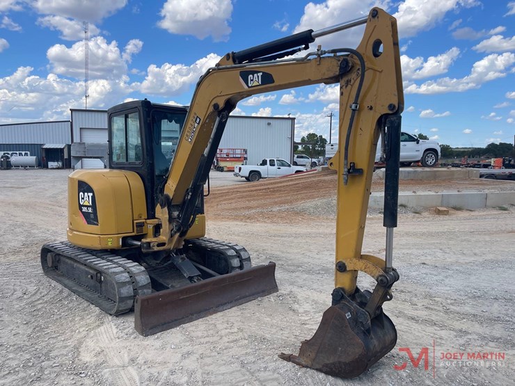 2018-cat-305.5e-2-cr-mini-excavator-image-5