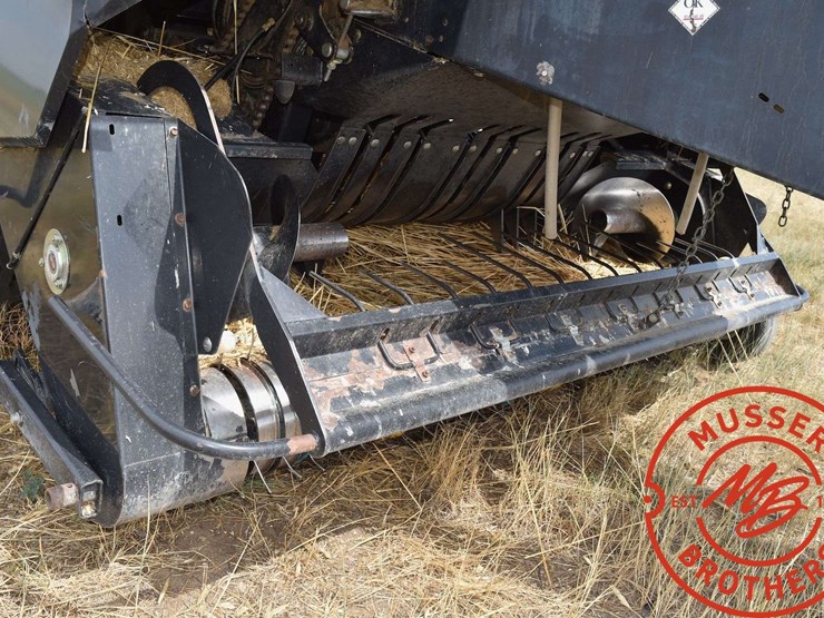 case-ih-lbx432-image-12