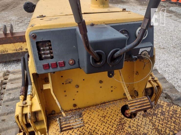 komatsu-d20p-image-6