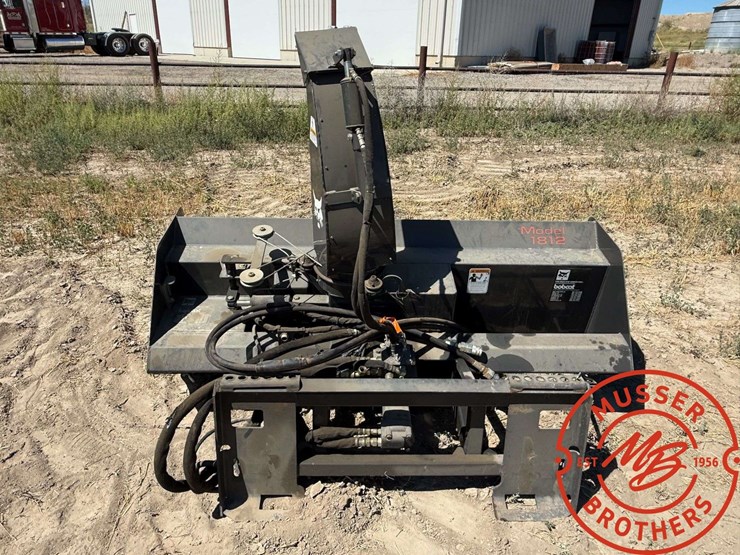 6'-bobcat-1812-snowblower-attachment-image-2