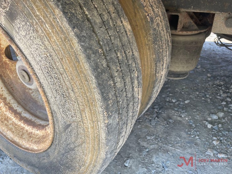 2000-trail-king-tk70sa-482-sliding-axle-trailer-image-9