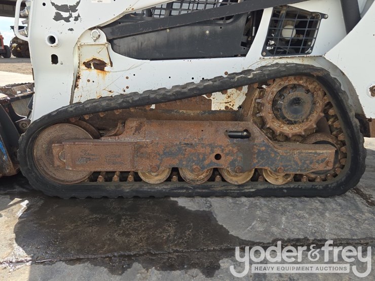 2017-bobcat-t590-image-10